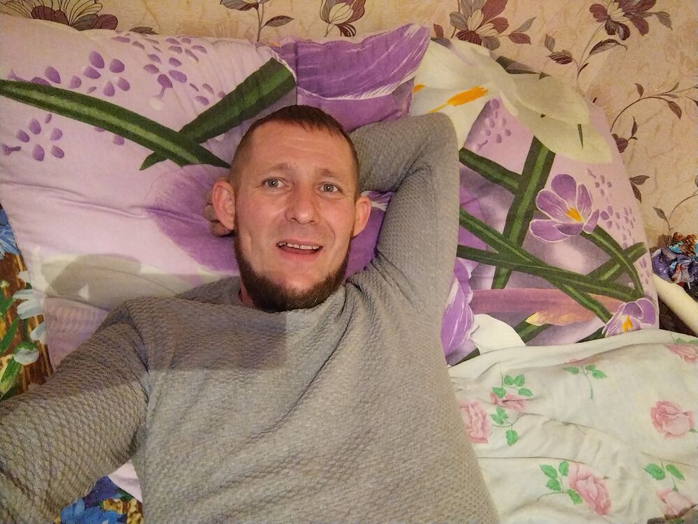  40171105  Aleksandr, 39 ,    