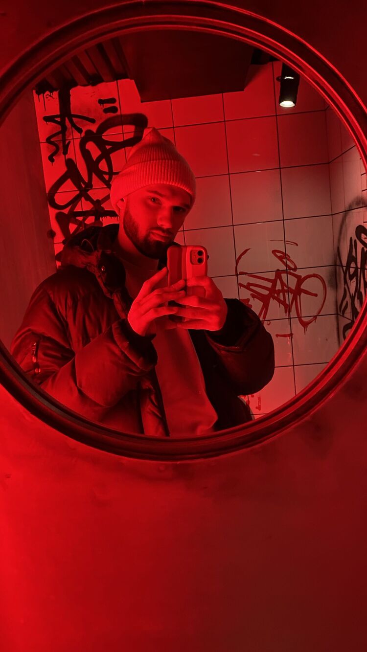  34233045  , 27 ,    