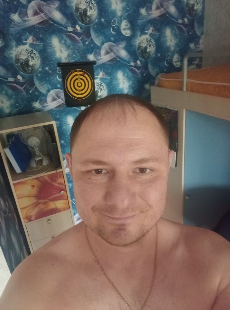  46175255  , 37 ,    