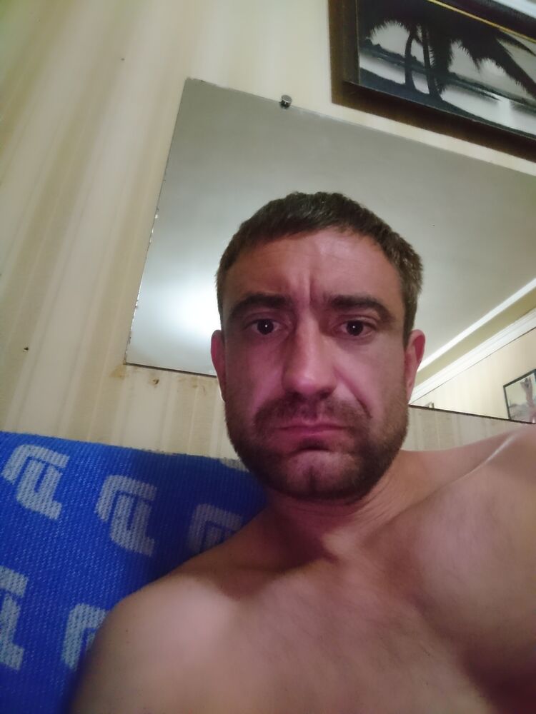  ,   Sergei, 37 ,   ,   , c , 
