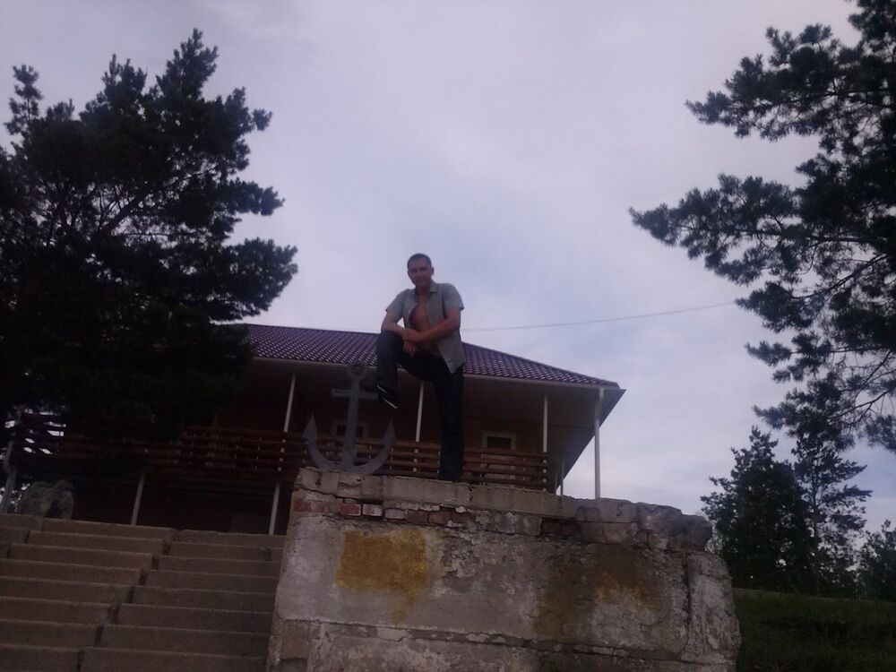  5212155  Vladimir, 37 ,    