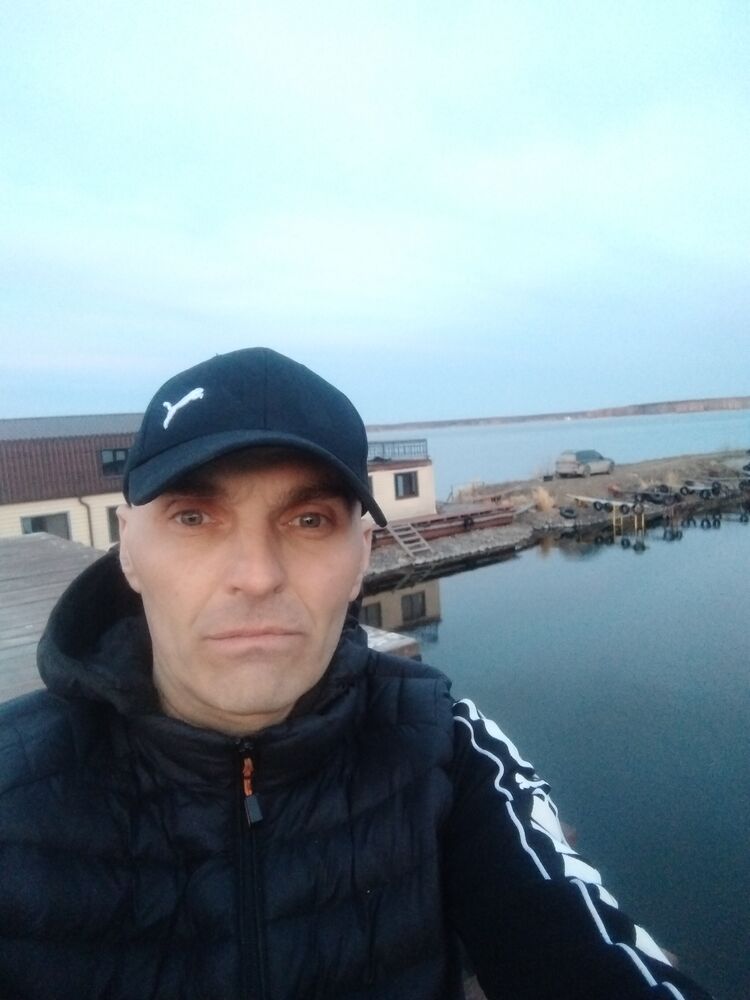  46693945  , 44 ,    
