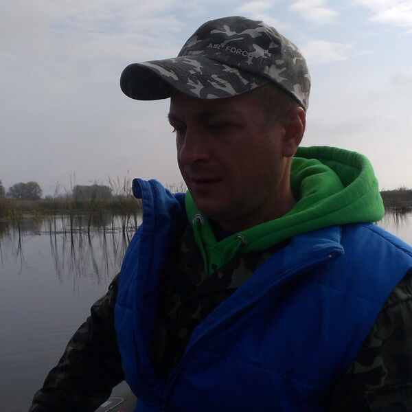  11223845  Rukodelnikov, 40 ,    