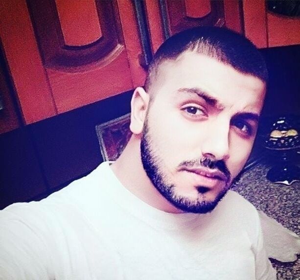  26237195  Rikhan, 36 ,    