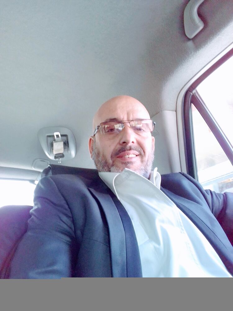  53502165  Hakob, 49 ,    -