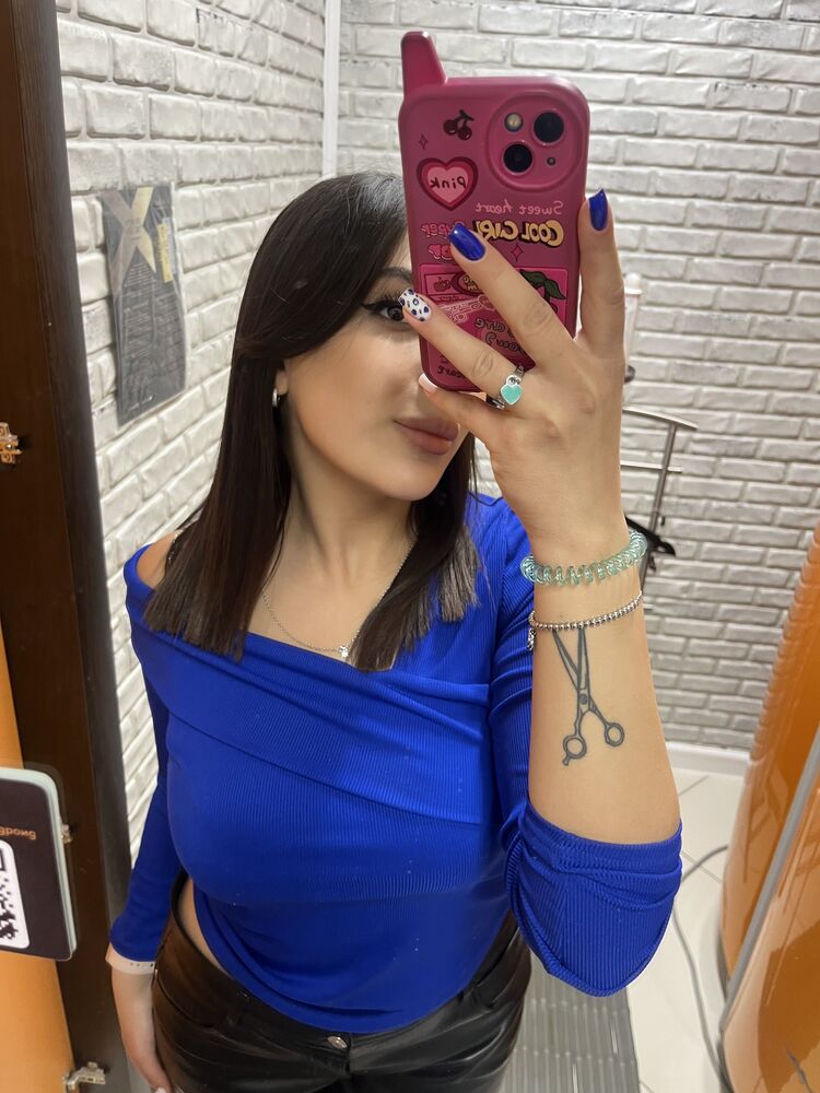  40747745  , 21 ,    