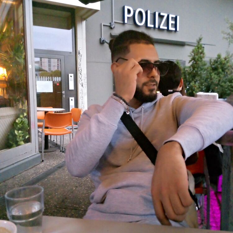  46214145  Farag, 28 ,    Bielany Wroclawskie