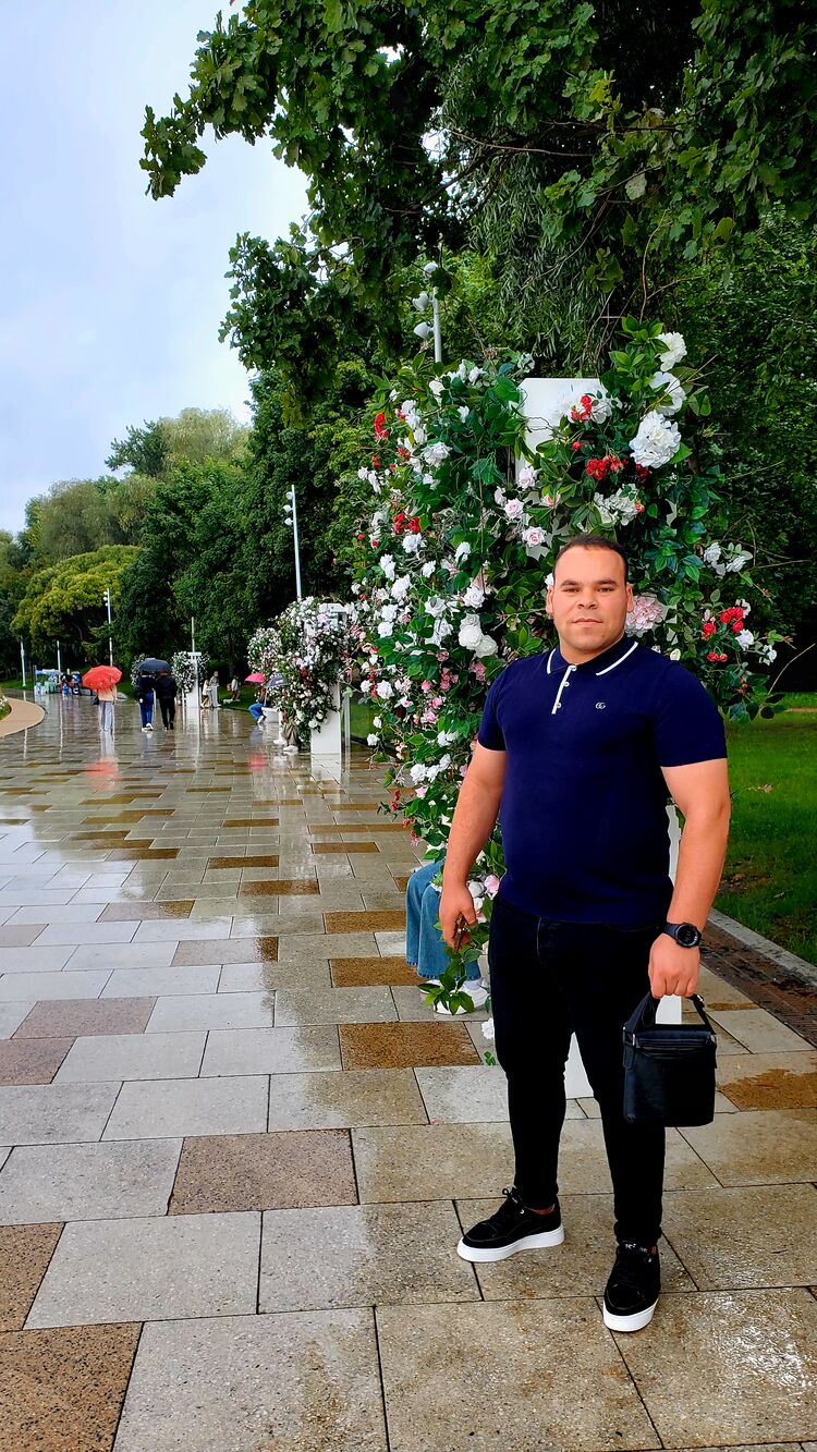  53250285  Makhlouf, 29 ,    