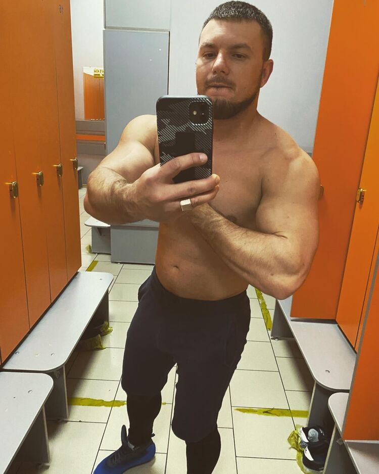  ,   Stanislav, 36 ,   c 