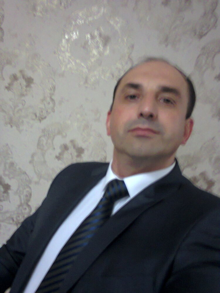  ,   Sergiu, 51 ,   ,   , c 