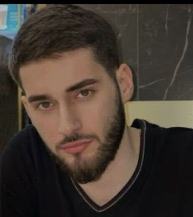  54569235  Abbas, 22 ,    