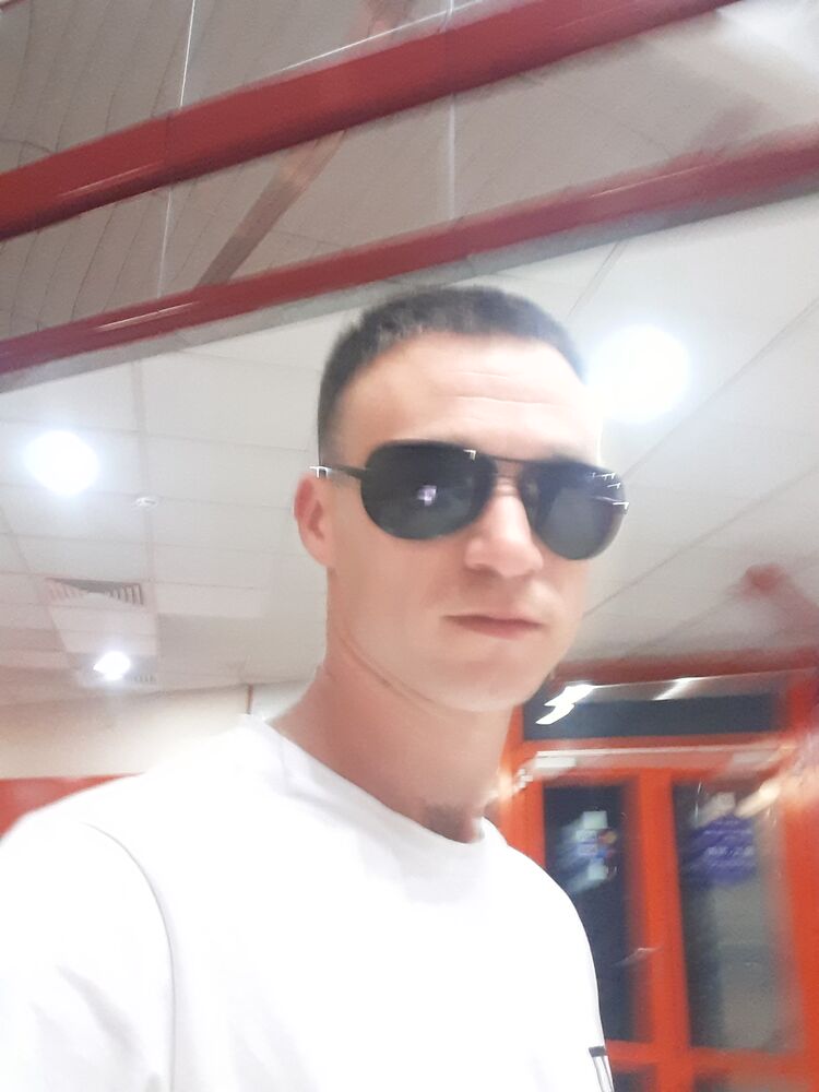  28857565  , 30 ,    