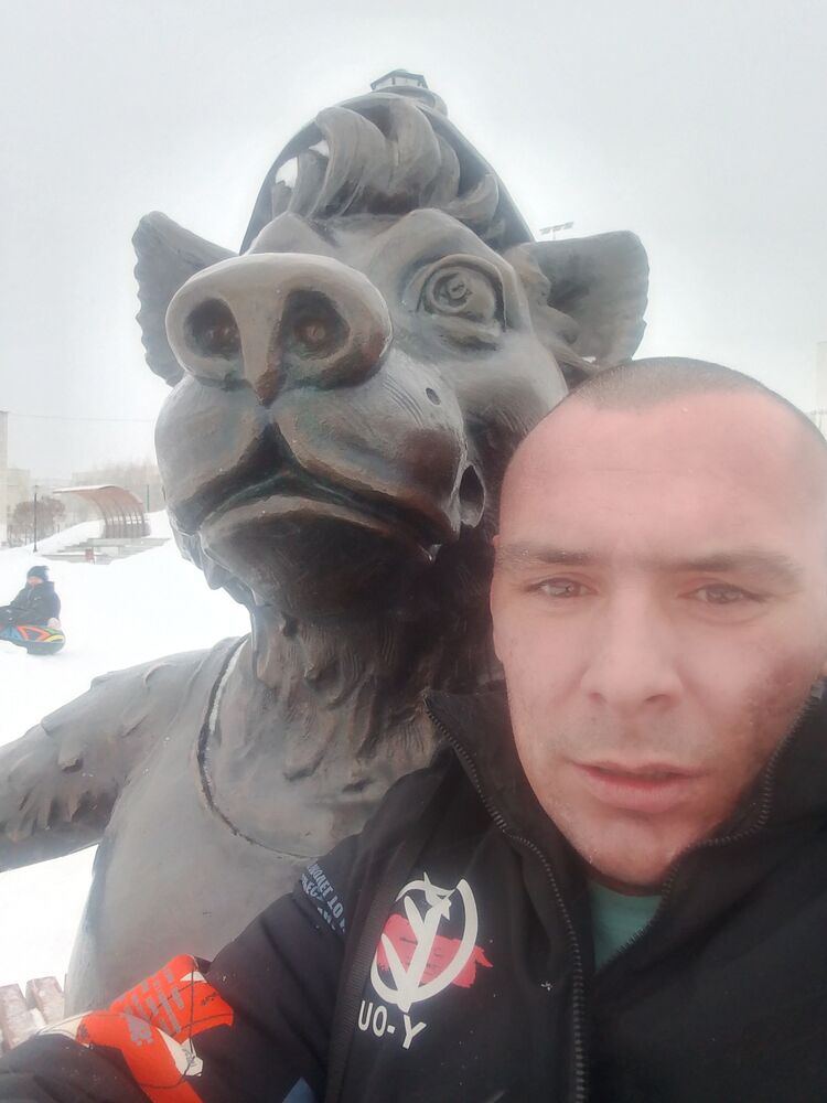  53218055  , 32 ,    