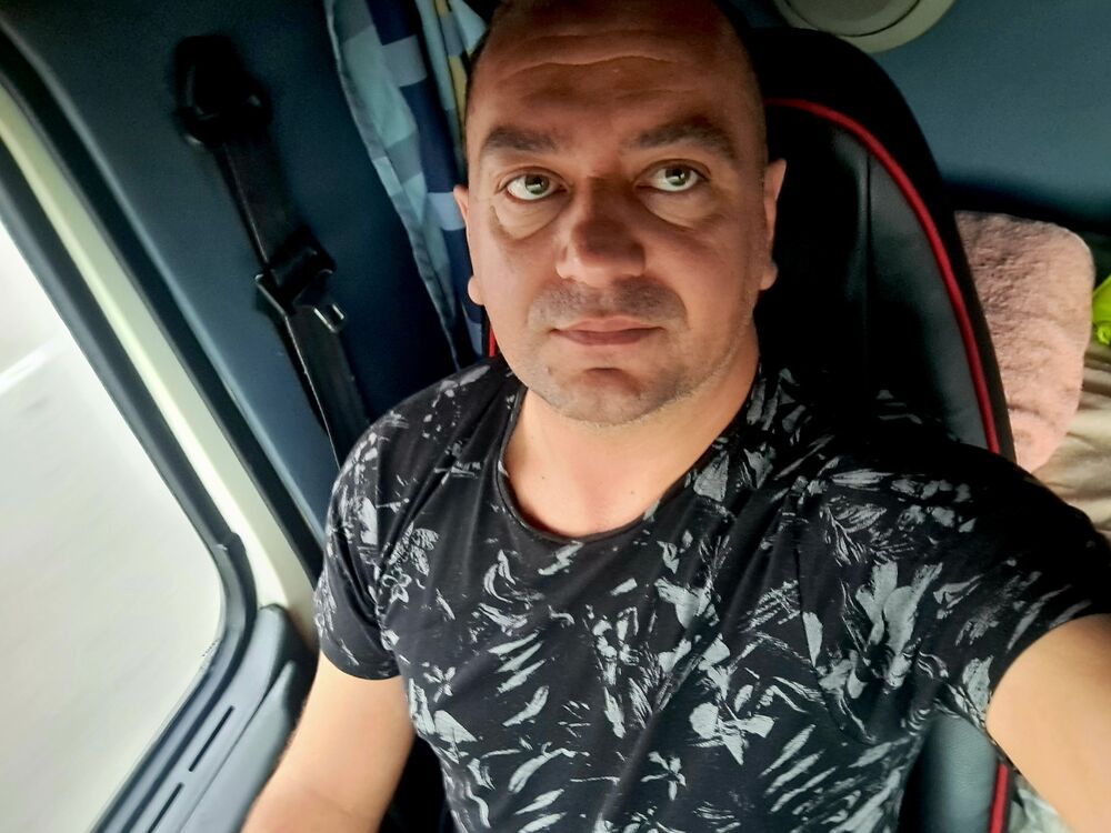  36595565  Darko, 39 ,    