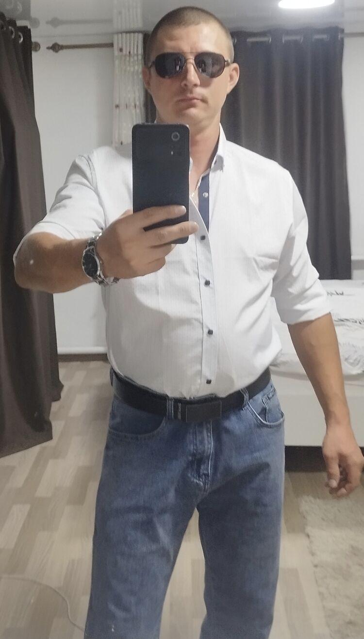  53063435  , 37 ,    