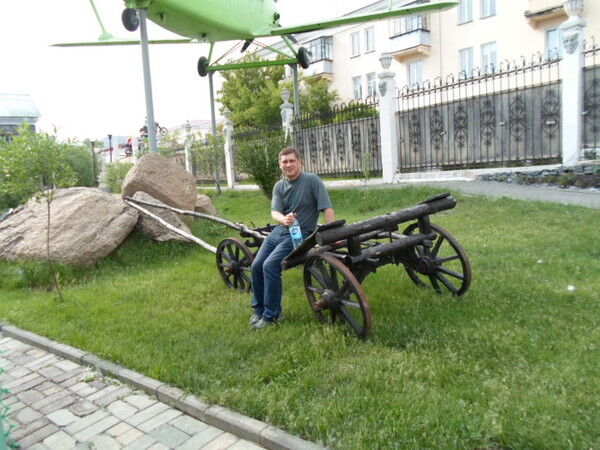  ,   Aleksej, 48 ,   ,   , c 