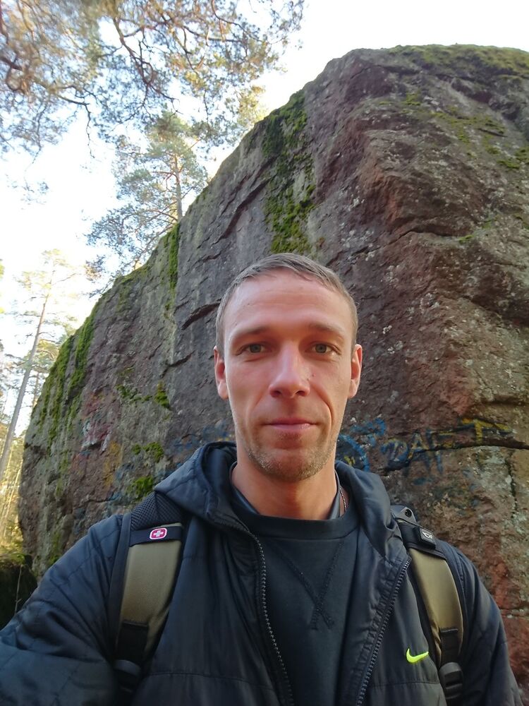  -,   Denis, 41 ,   ,   , c 