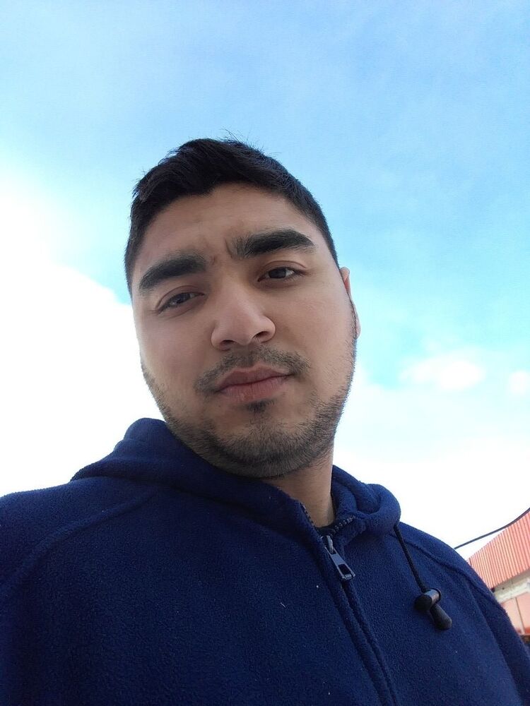  ,   Ruslan, 32 ,   ,   , c , 