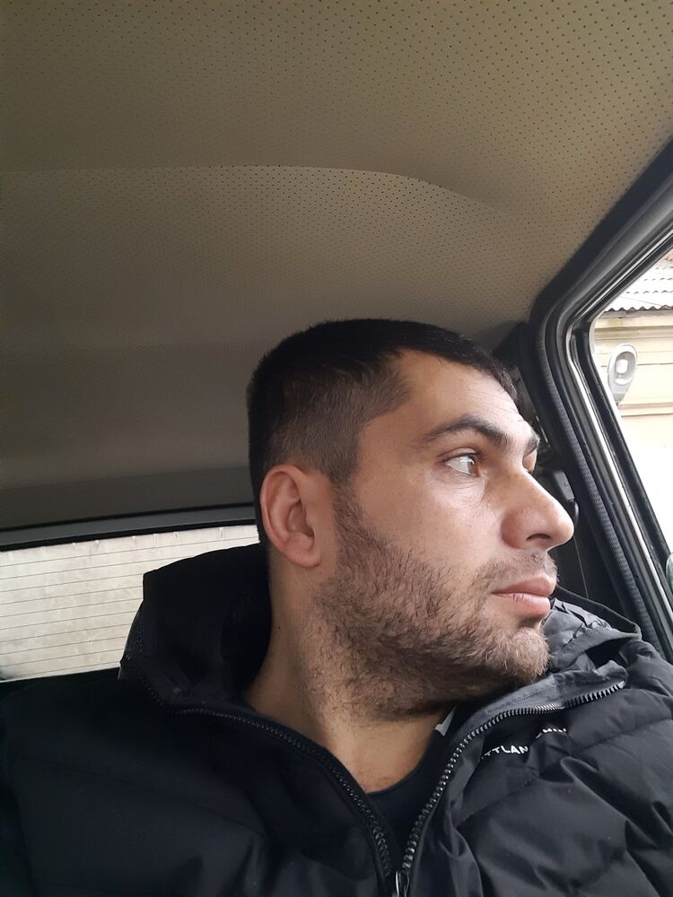  30809555  , 37 ,    