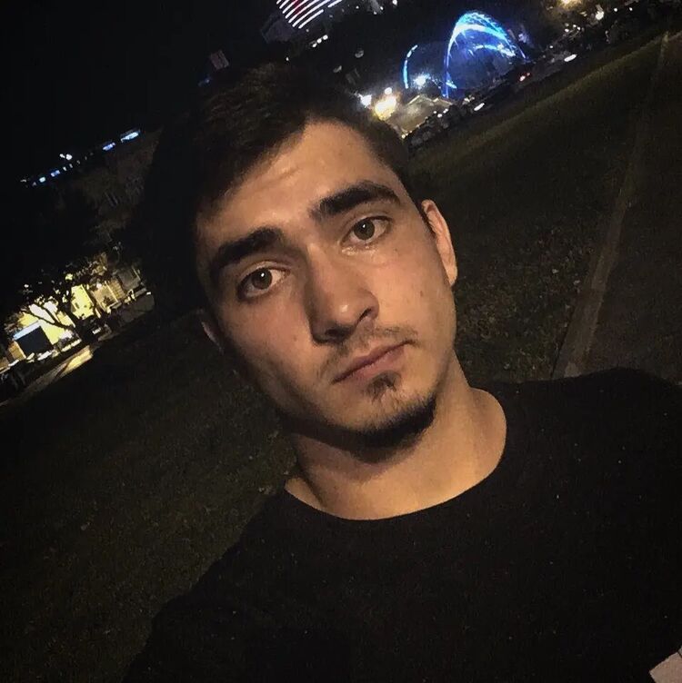  28424605  , 26 ,    -