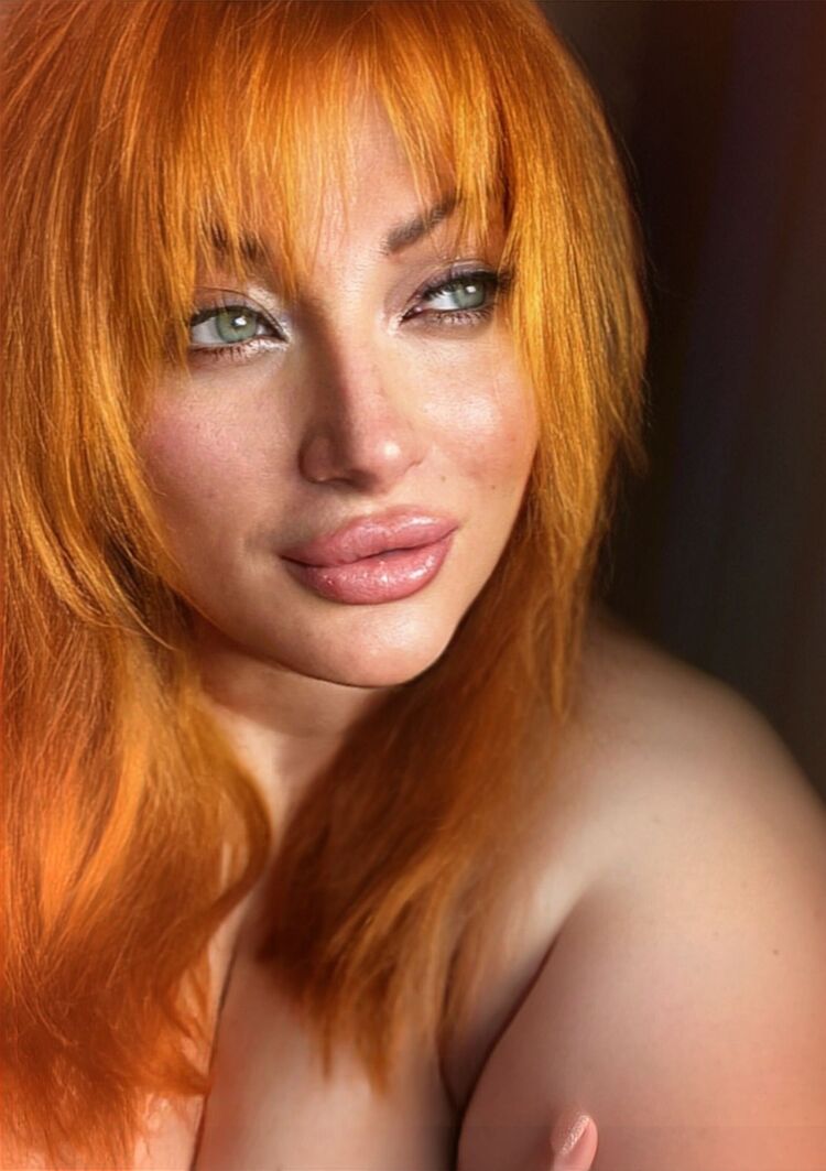  ,   Tatiana, 43 ,  