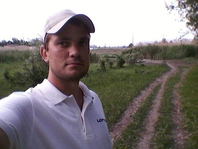 ,   Anton, 37 ,   ,   , c 