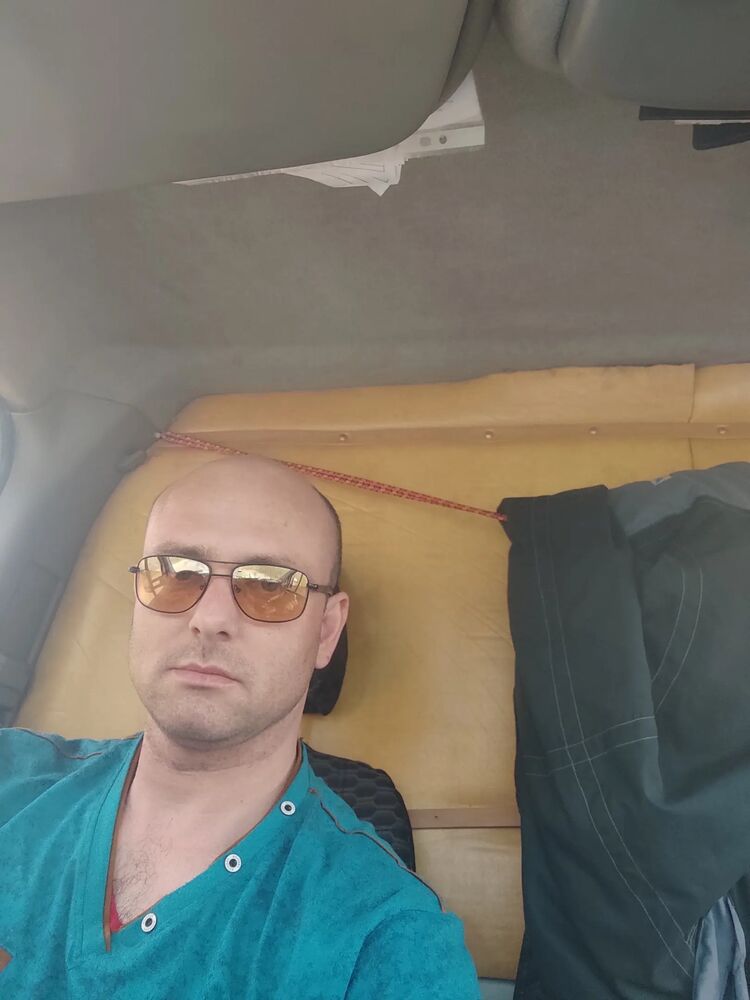  49625855  , 37 ,    