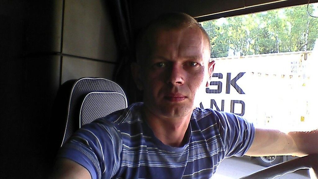  ,   Alex, 47 ,   ,   , c 