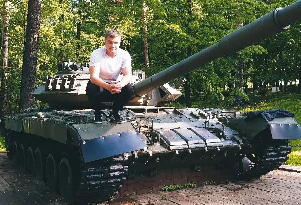  27051685  , 25 ,    