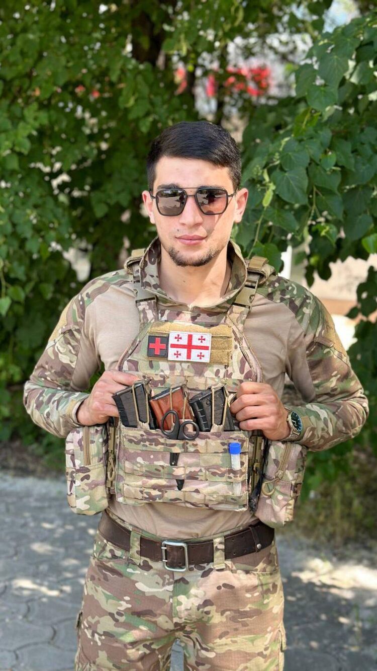  54516905  Black, 23 ,    