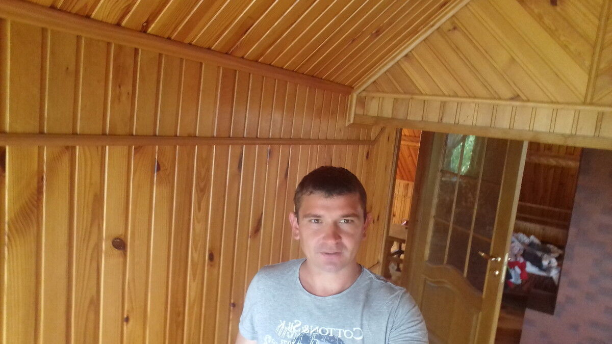  ,   Igor, 37 ,   