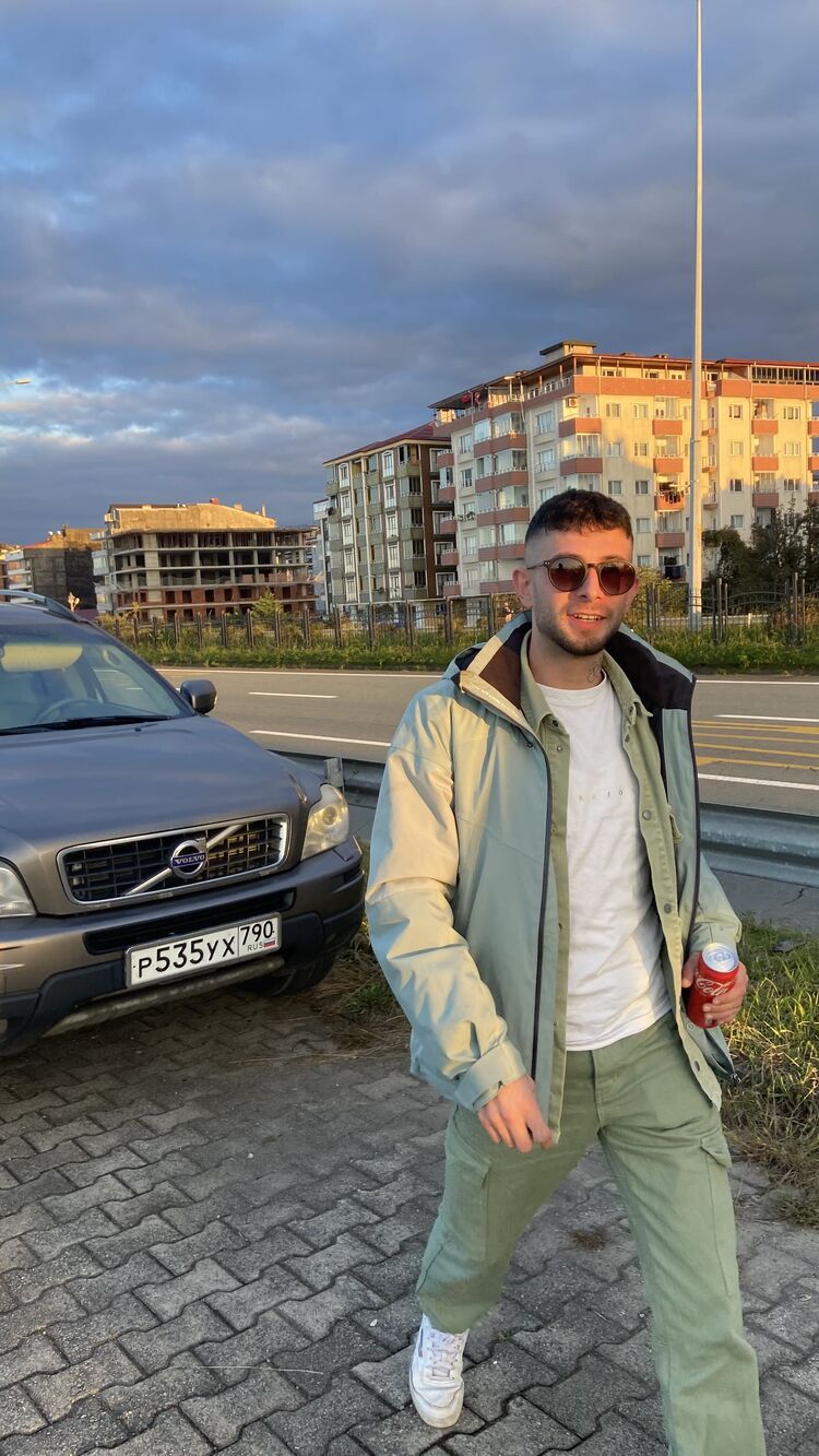  ,   Emre, 27 ,   