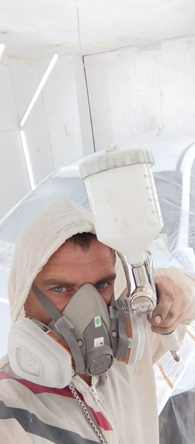  ,   Viktor, 39 ,   ,   , c 