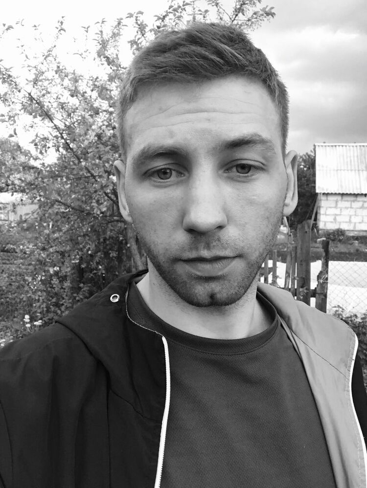 ,   Maikl, 35 ,   ,   , c 