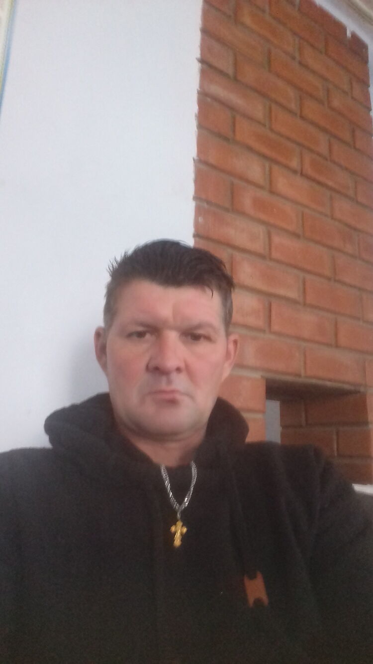  31570235  , 48 ,    