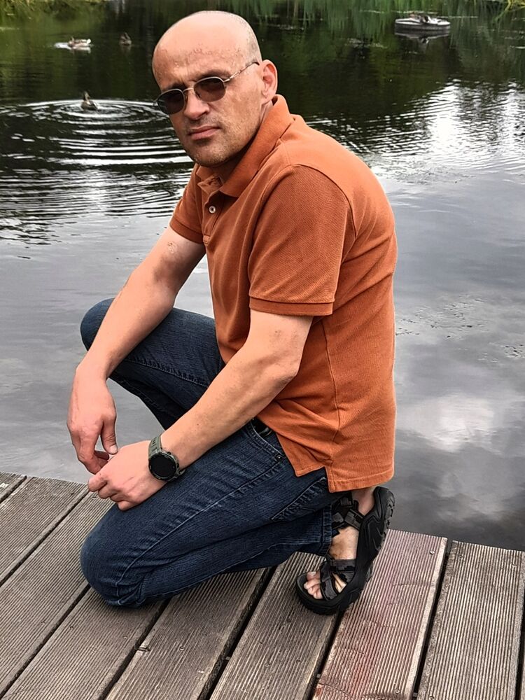  29311075  Andrzej, 45 ,    