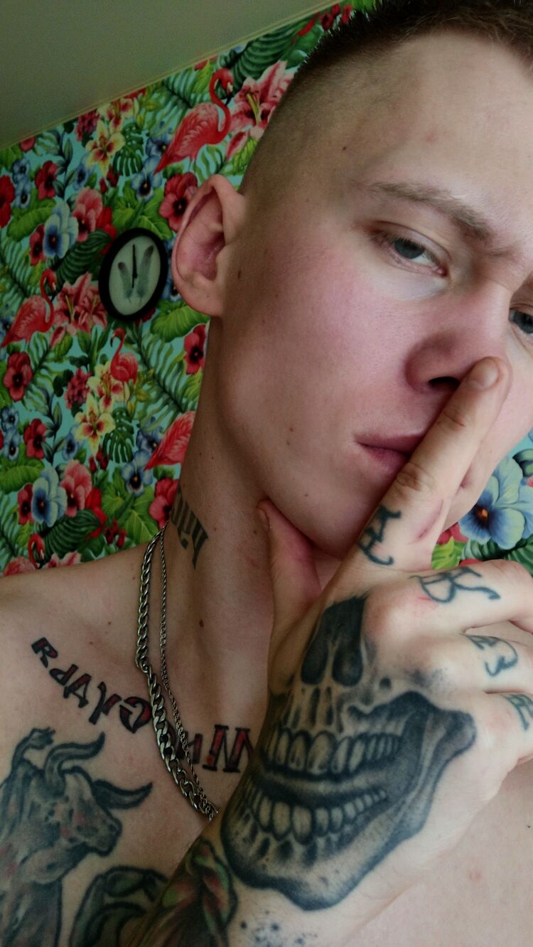  32794735  , 27 ,    