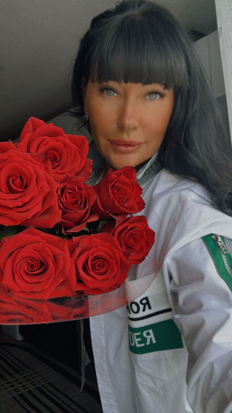  53204535  Ekaterina, 43 ,    