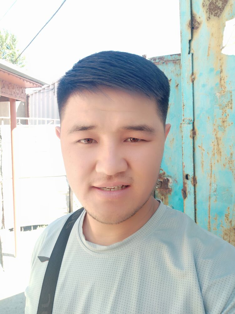  23986835  Bek, 34 ,    
