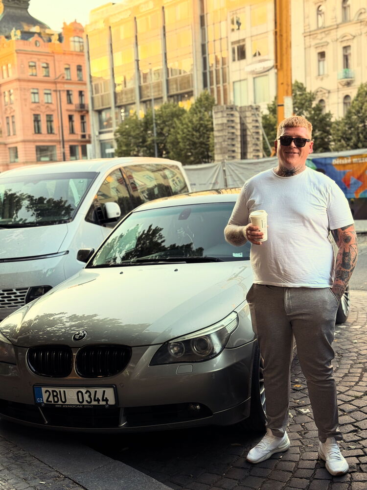  54207295  Maksim, 31 ,    Praha