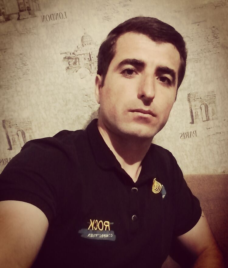  43861465  Naim, 29 ,    
