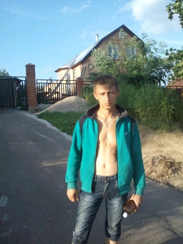  46556855  , 35 ,    