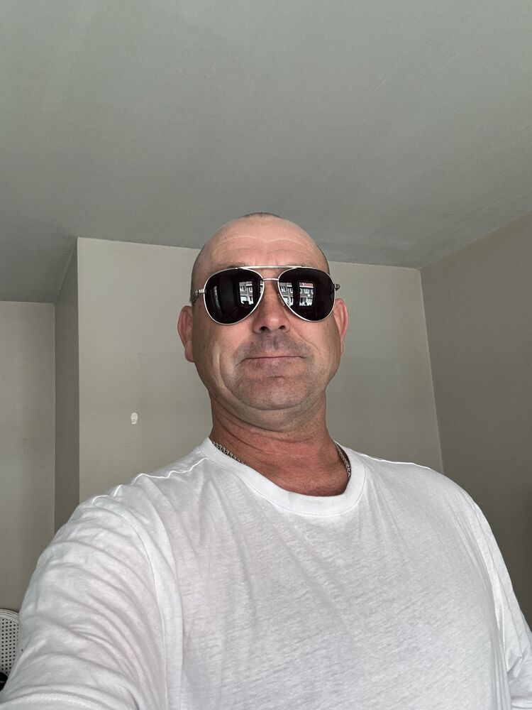  Zele,   Alex, 51 ,   ,   , c 
