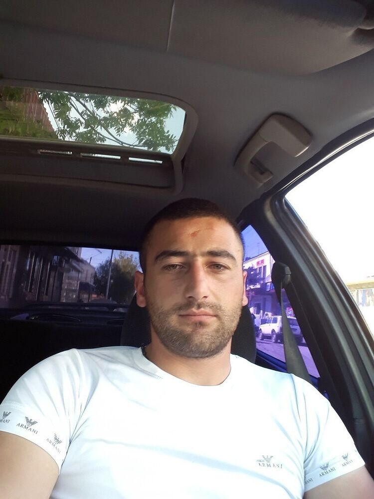  9846865  ARMAN, 32 ,    