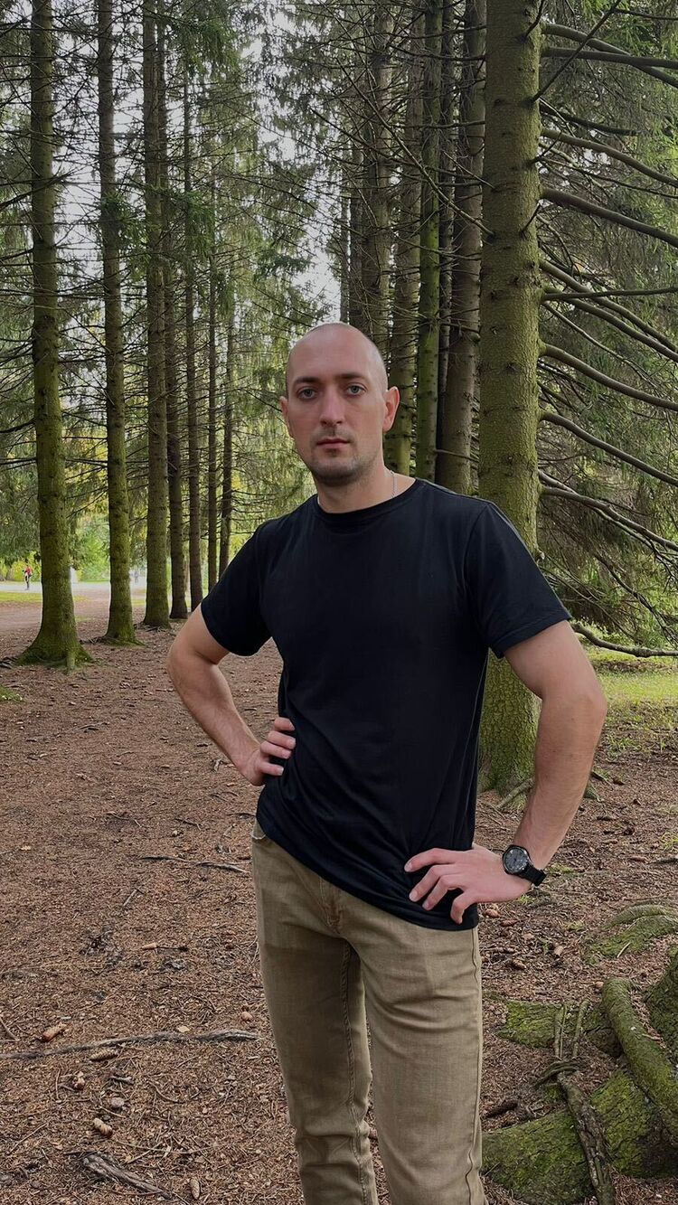  38149625  , 32 ,    -