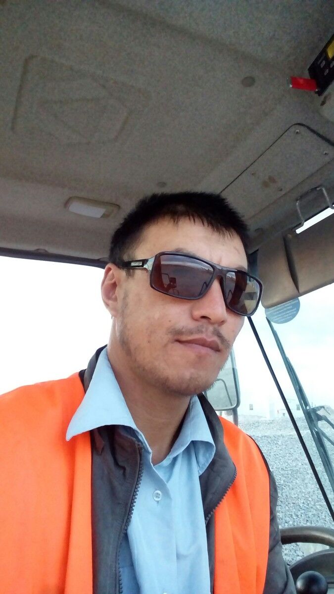  ,   Balmurat, 42 ,   ,   , c 