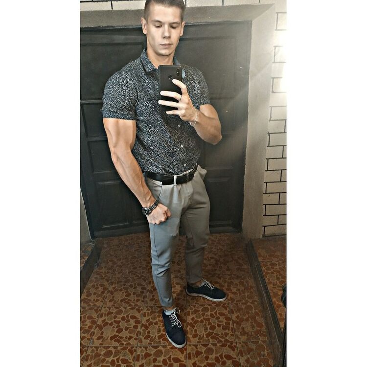  16985505  KING, 26 ,    