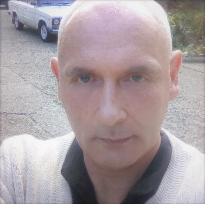  22298395  , 52 ,    