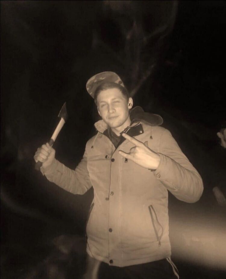  32565975  , 23 ,    