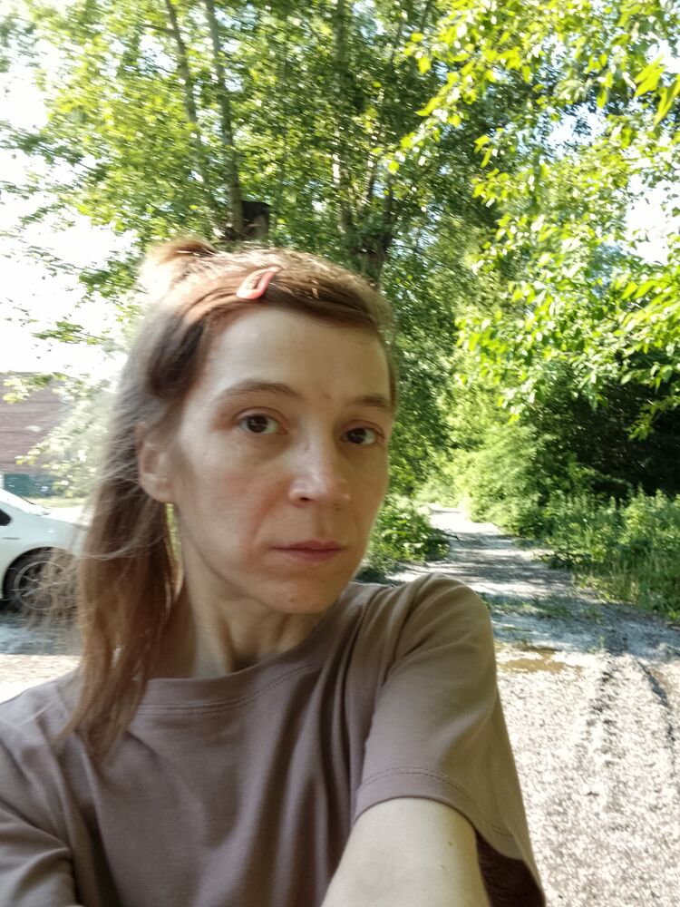  52936215  , 37 ,    